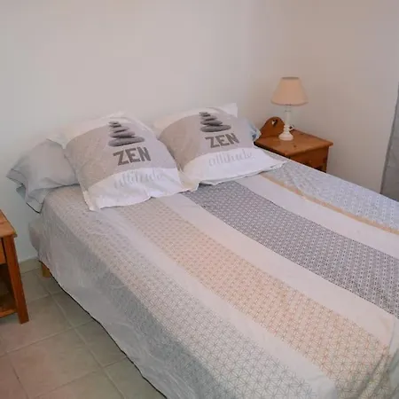 Apartmán Joli Au Calme Entre Nimes Et Avignon *