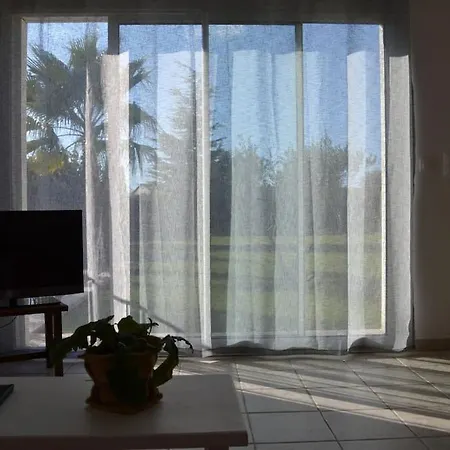 Apartament Joli Au Calme Entre Nimes Et Avignon