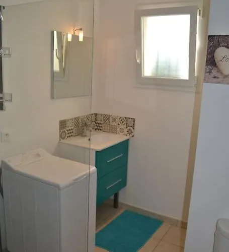 Daire Joli Au Calme Entre Nimes Et Avignon
